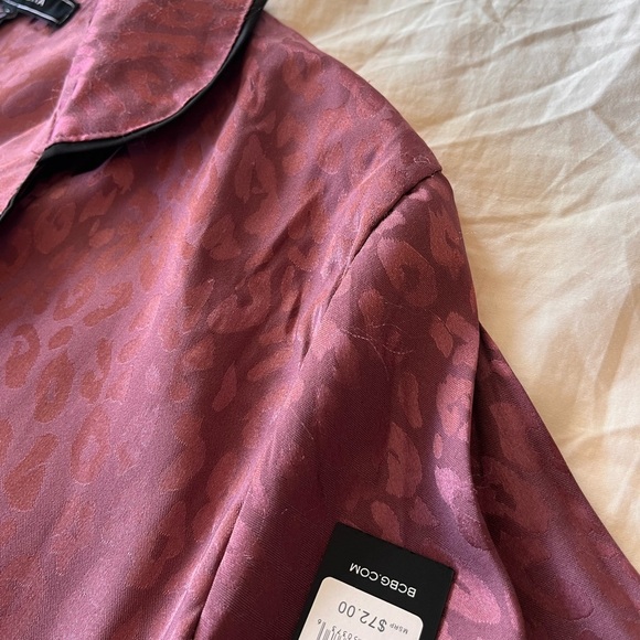 NWT BCBGMAXAZRIA Deco Rose Leopard Satin Top M - Picture 12 of 13
